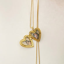 Load image into Gallery viewer, Forever Locket Necklace