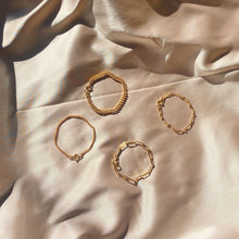 Load image into Gallery viewer, Thick Curb Bracelet