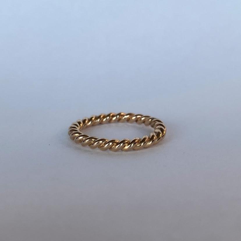 Twisted Ring Sz 6