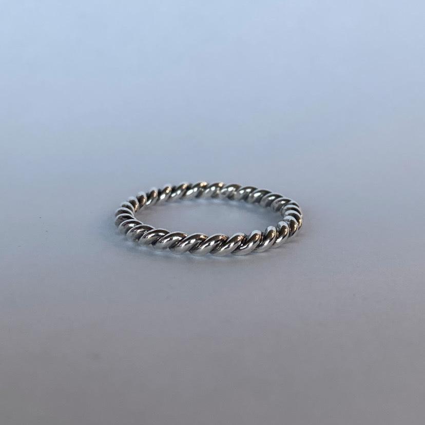 Twisted Ring Sz 8.25