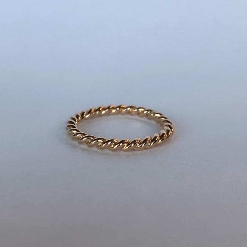 Twisted Ring Sz 9