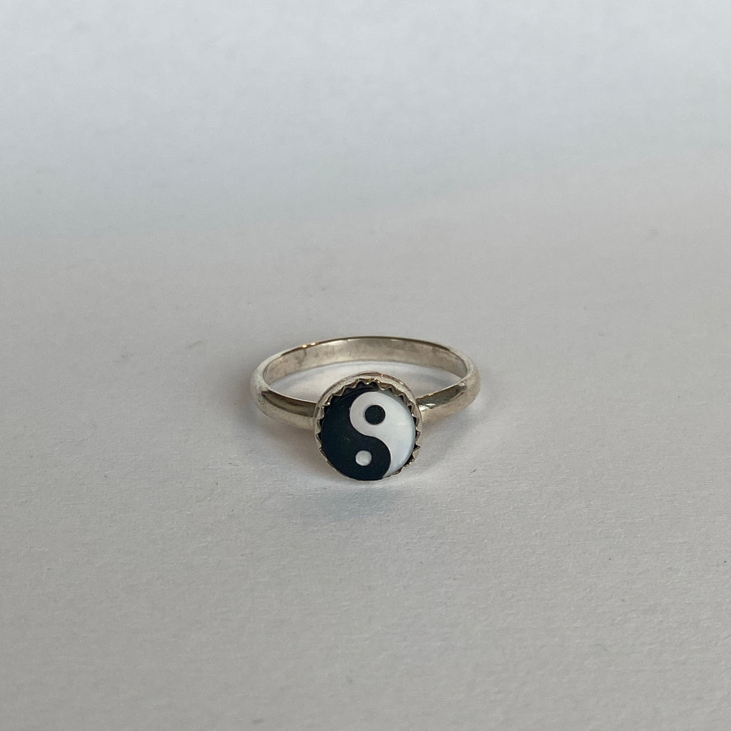 Yin Yang Ring Sz 8.25